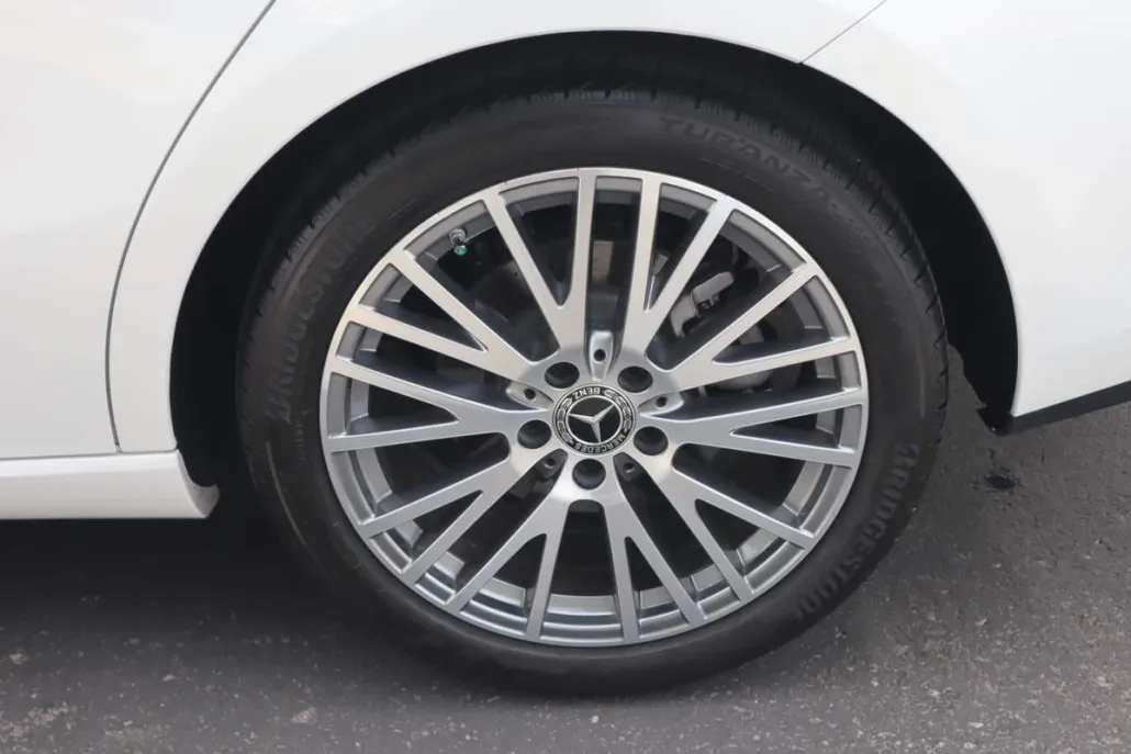 2025 Mercedes Benz CLA 250 photo 1