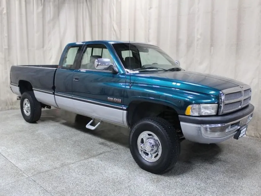 1996 Dodge Ram Laramie SLT photo 1