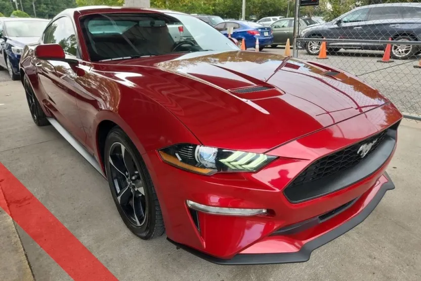 2020 Ford Mustang EcoBoost photo 1