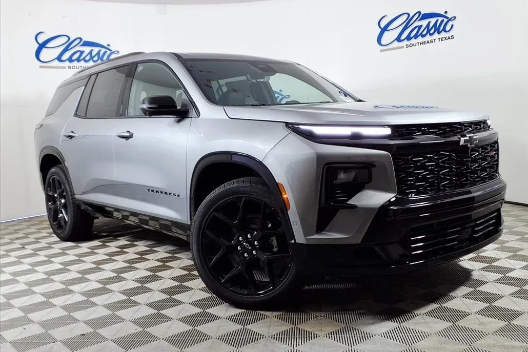 2026 Chevrolet Traverse RS photo 1