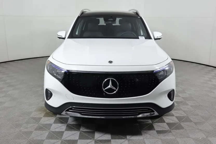 2025 Mercedes Benz EQB photo 1