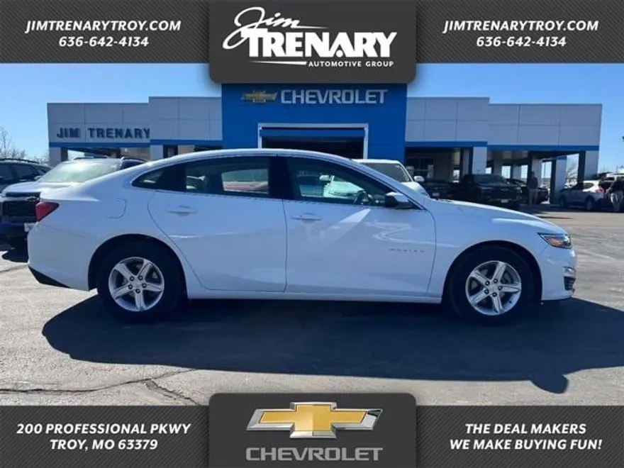 2022 Chevrolet Malibu LS photo 1