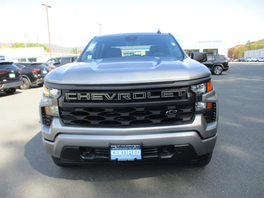 2023 Chevrolet Silverado 1500 Custom photo 1