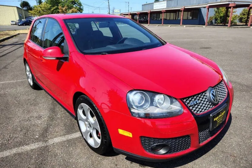 2008 Volkswagen Golf GTI Base photo 1