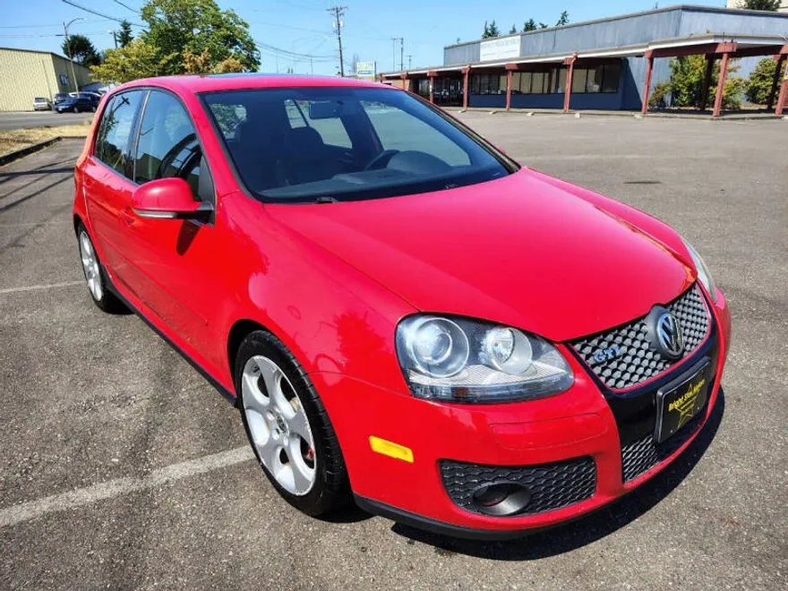 2008 Volkswagen Golf GTI Base photo 1
