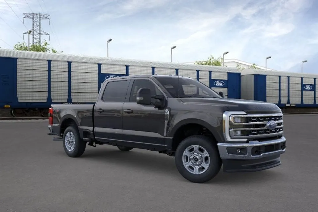 2026 Ford F-350 photo 1