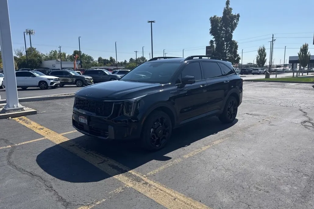 2024 Kia Sorento X-Line SX photo 1