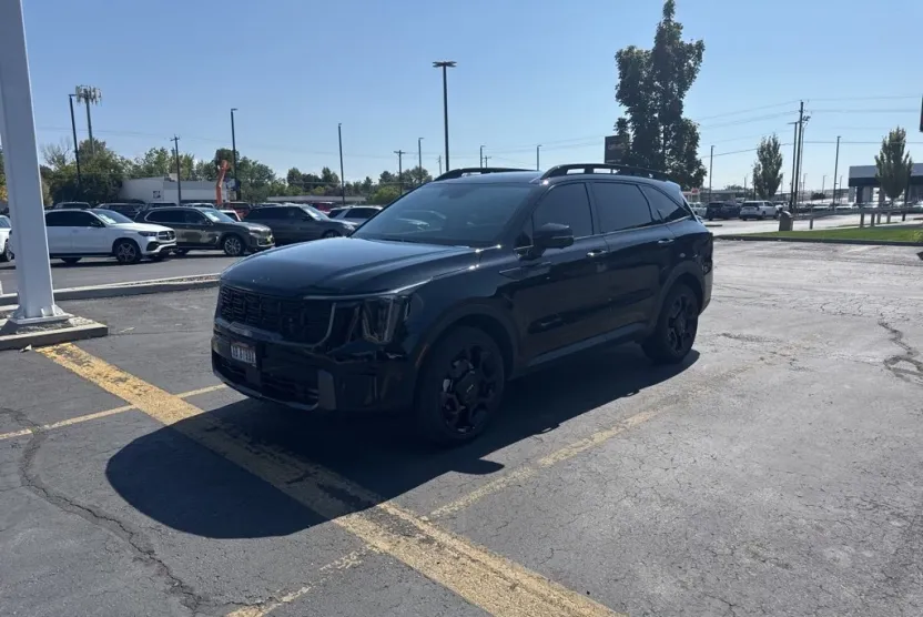 2024 Kia Sorento X-Line SX photo 1