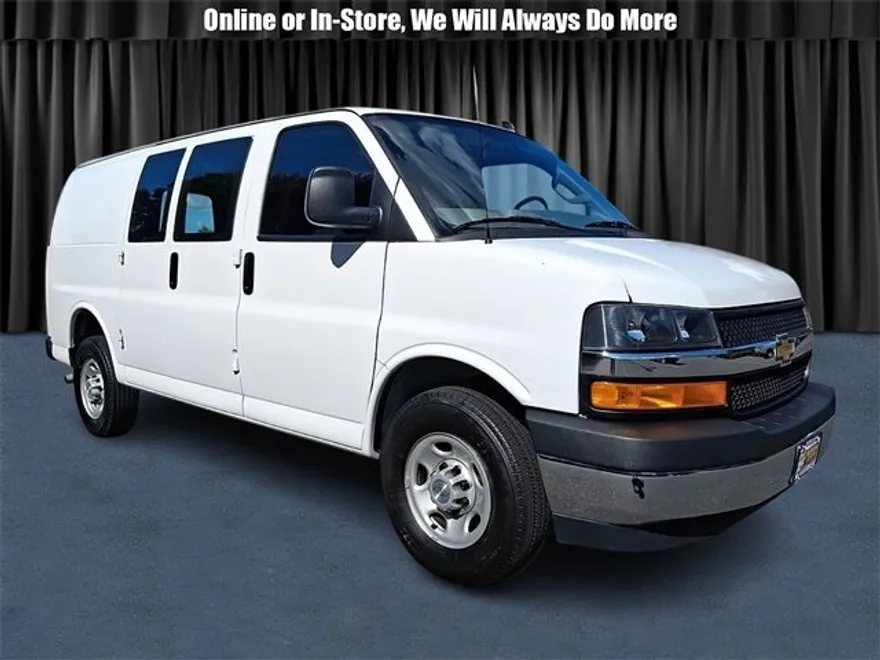 2023 Chevrolet Express 2500 Work Cargo Van photo 1