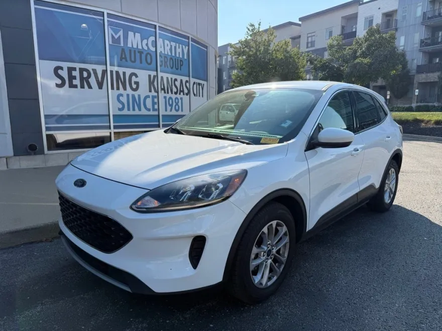2021 Ford Escape SE photo 1