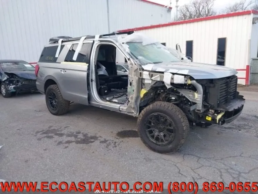 2023 Ford Expedition MAX XL photo 1