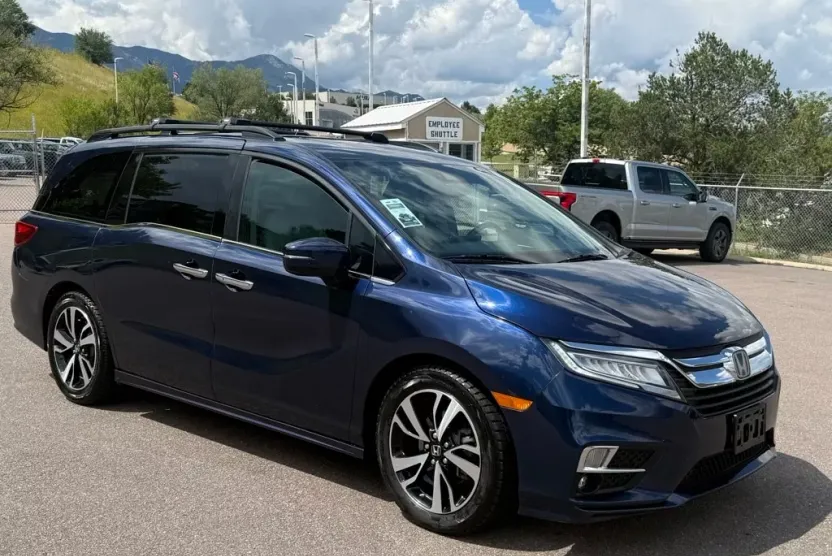 2018 Honda Odyssey Elite photo 1