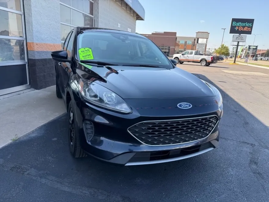 2021 Ford Escape SE photo 1
