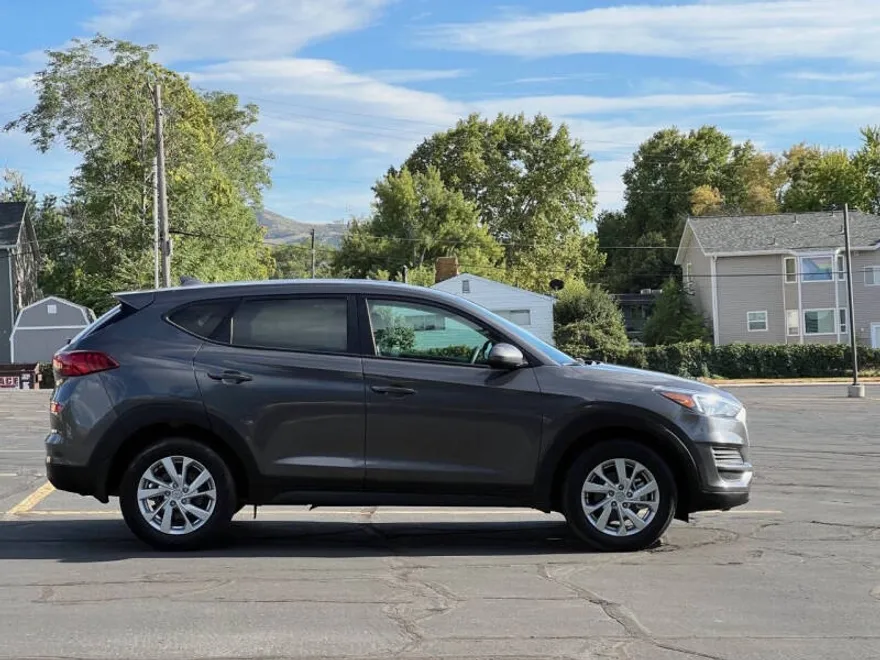 2020 Hyundai Tucson SE photo 1