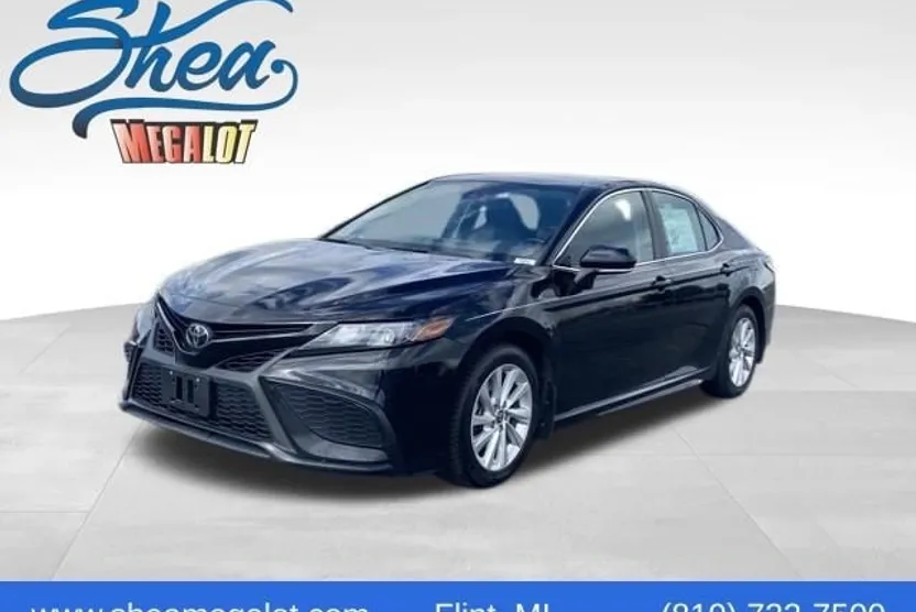2023 Toyota Camry SE photo 1