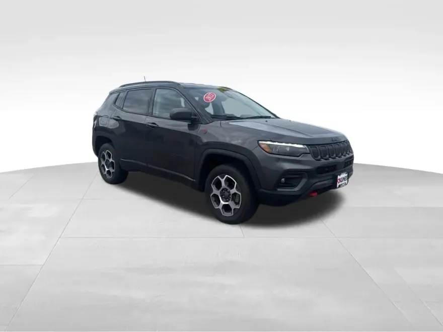 2022 Jeep Compass Trailhawk photo 1