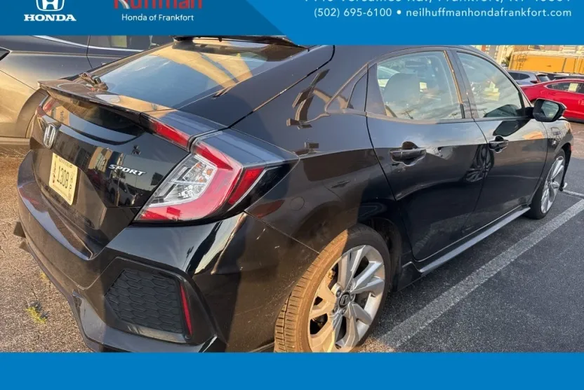 2018 Honda Civic Sport photo 1