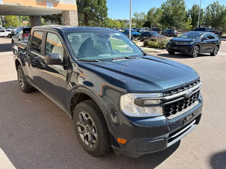 2022 Ford Maverick XLT photo 1