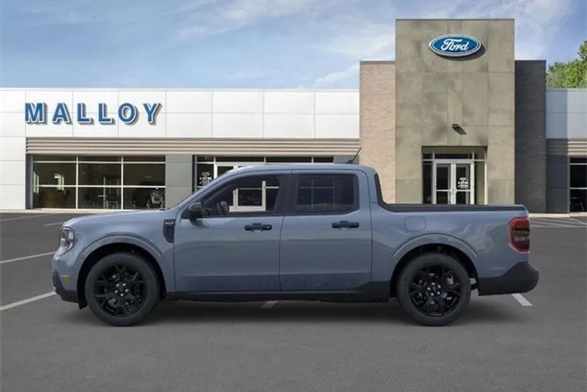 2025 Ford Maverick XLT photo 1