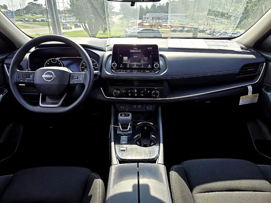 2025 Nissan Rogue S photo 1