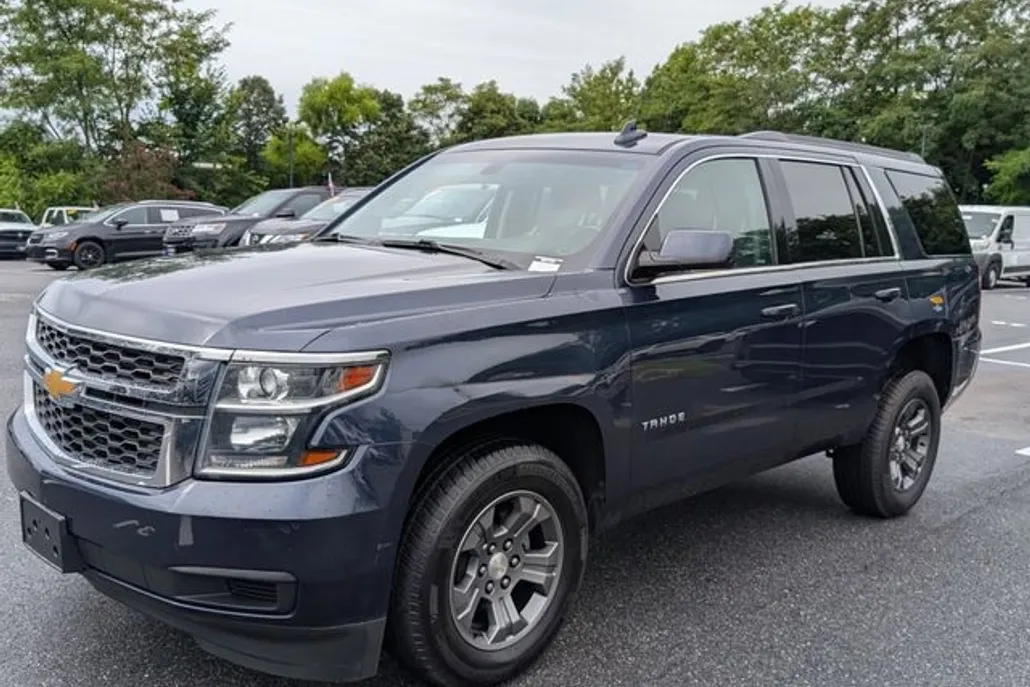 2018 Chevrolet Tahoe LS photo 1