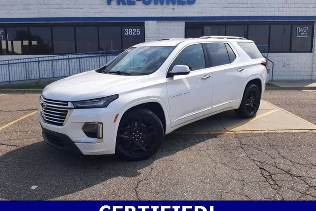 2022 Chevrolet Traverse Premier photo 1
