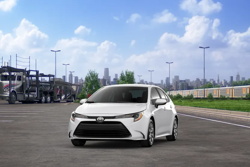 2025 Toyota Corolla LE photo 1