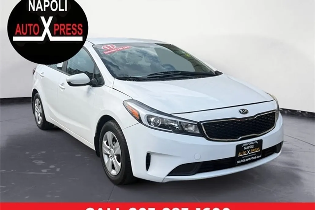 2017 Kia Forte LX Base photo 1