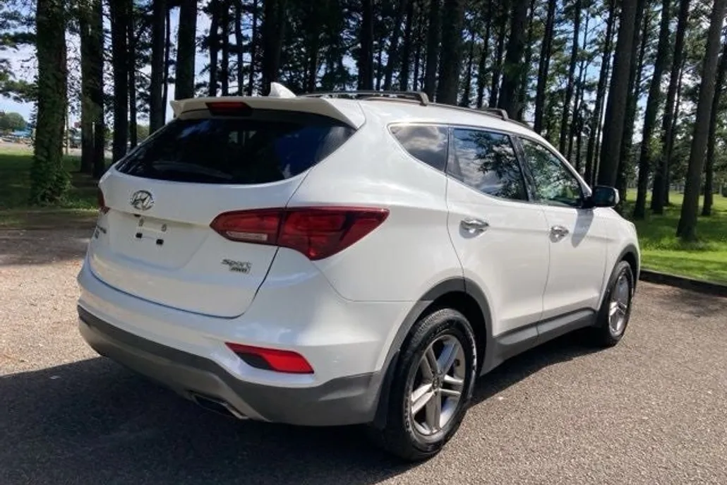2018 Hyundai Santa Fe Sport photo 1