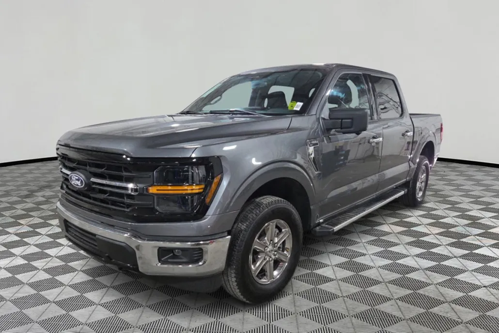 2024 Ford F-150 XLT photo 1