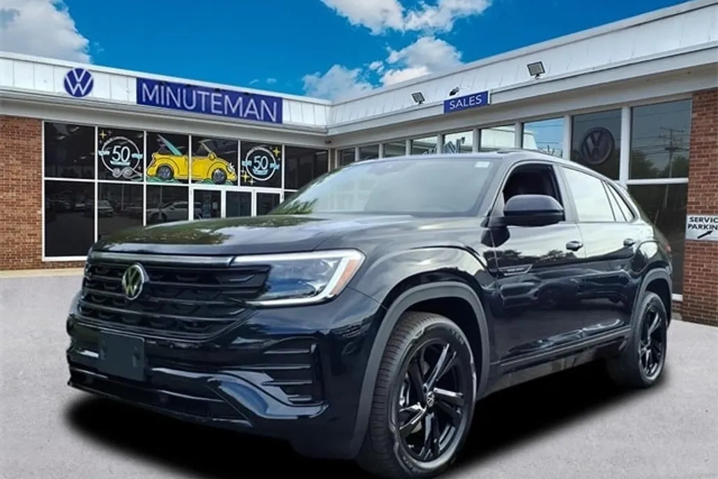 2026 Volkswagen Atlas Cross Sport SEL R-Line photo 1