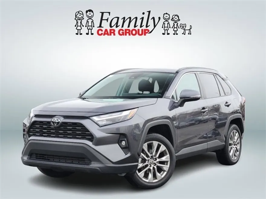 2023 Toyota RAV4 XLE Premium photo 1