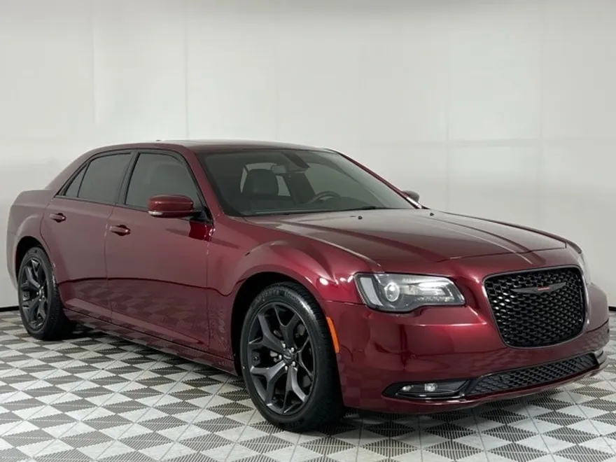 2023 Chrysler 300 S photo 1