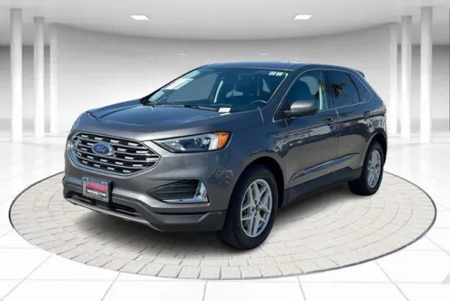 2022 Ford Edge SEL photo 3