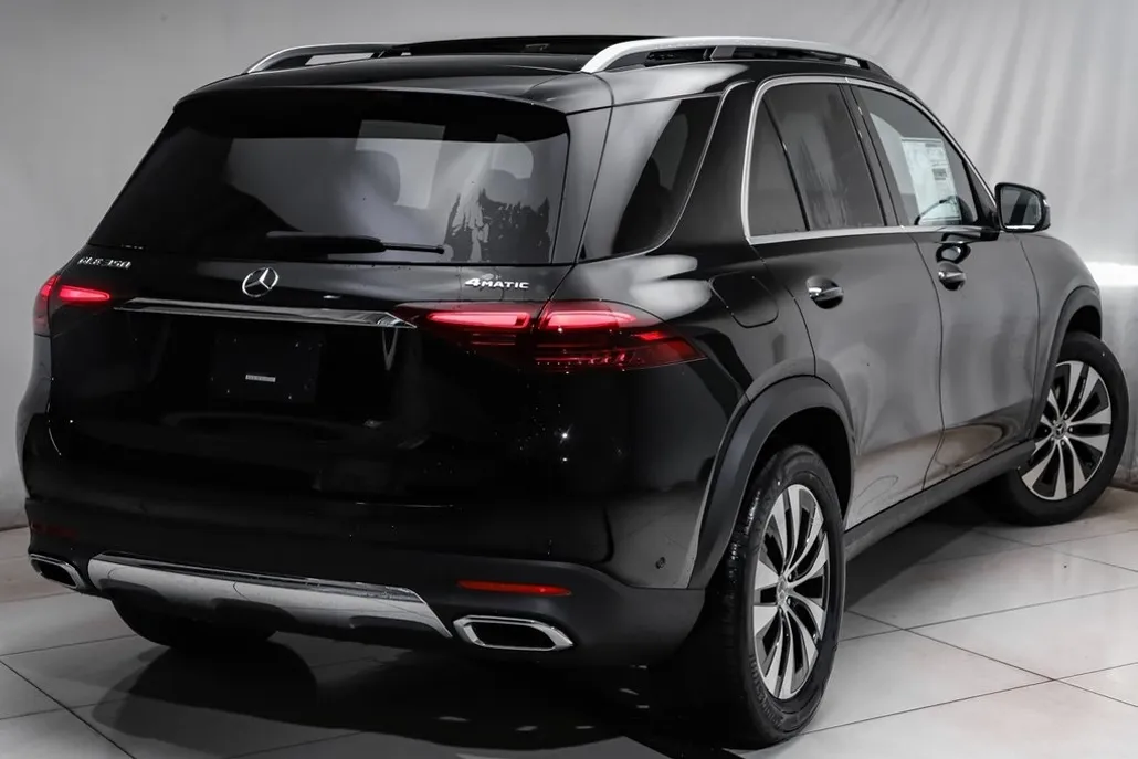 2025 Mercedes Benz GLE 350 4MATIC photo 1
