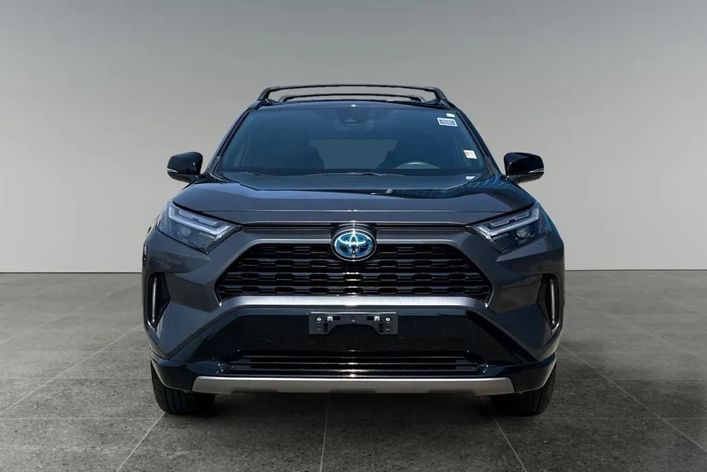 2022 Toyota RAV4 Hybrid XSE photo 1