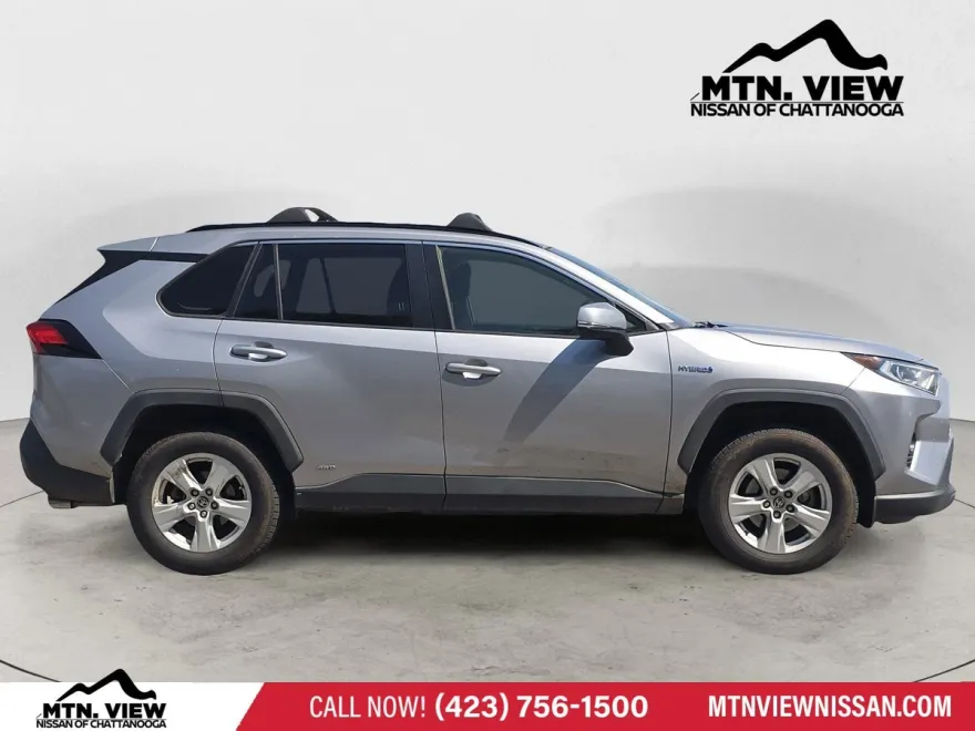 2020 Toyota RAV4 Hybrid XLE photo 1
