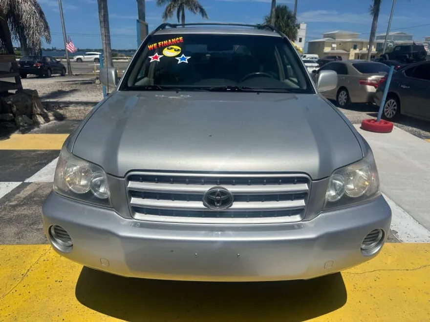 2003 Toyota Highlander photo 1