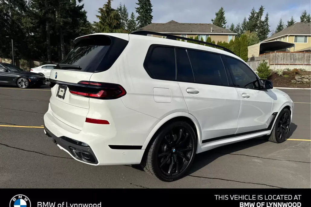 2024 Bmw X7 M60i photo 1