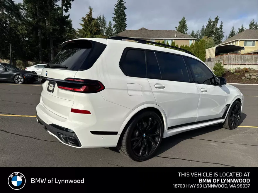2024 Bmw X7 M60i photo 1