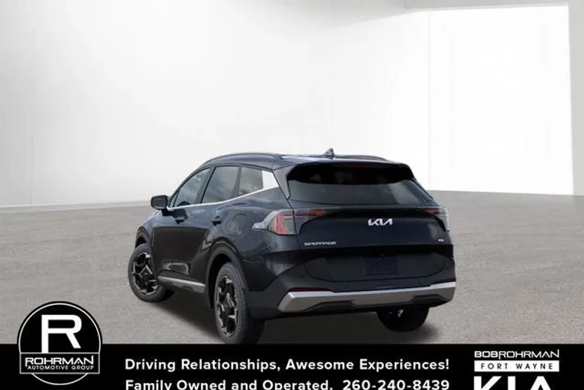 2026 Kia Sportage EX photo 1