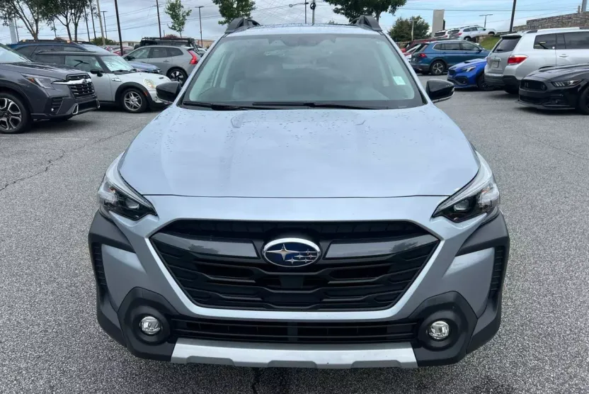 2025 Subaru Outback Limited photo 1