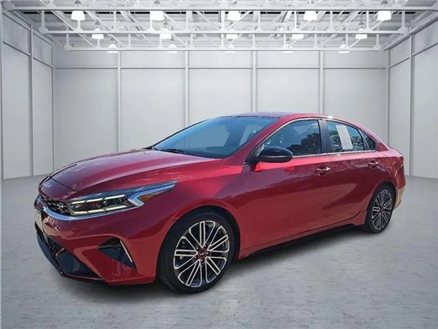 2023 Kia Forte GT photo 1
