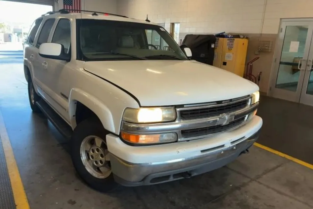 2003 Chevrolet Tahoe LT photo 1