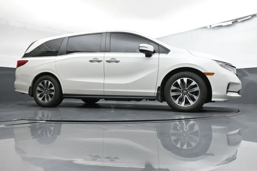 2022 Honda Odyssey EX-L photo 1