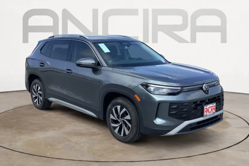 2025 Volkswagen Tiguan S photo 1