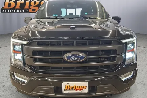 2023 Ford F-150 Lariat photo 2