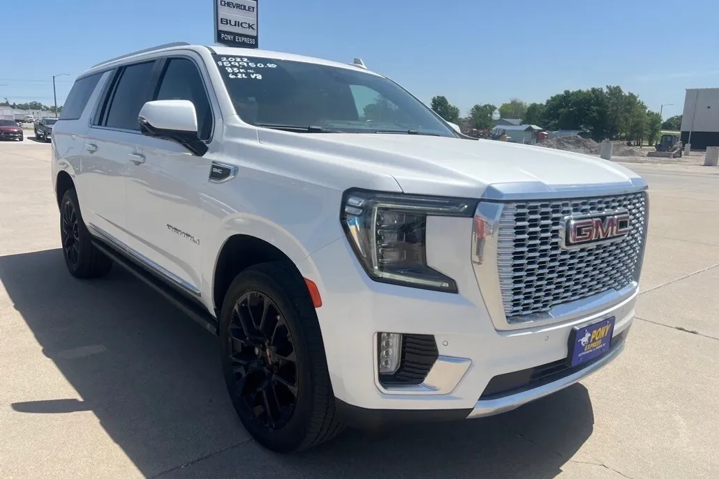 2022 Gmc Yukon XL Denali photo 1