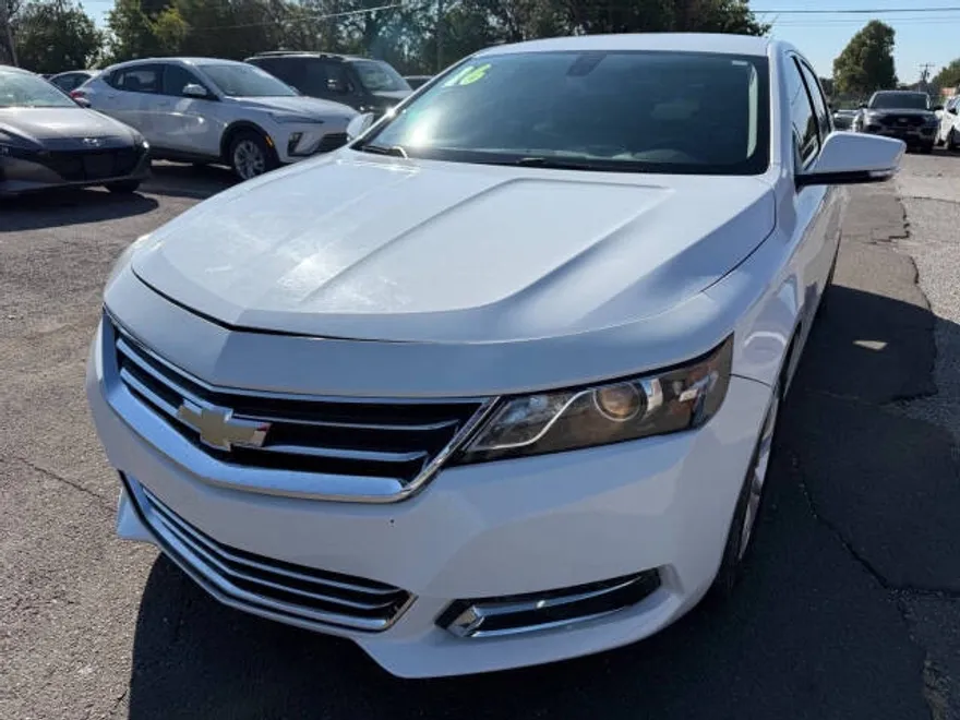 2016 Chevrolet Impala 1LT photo 1