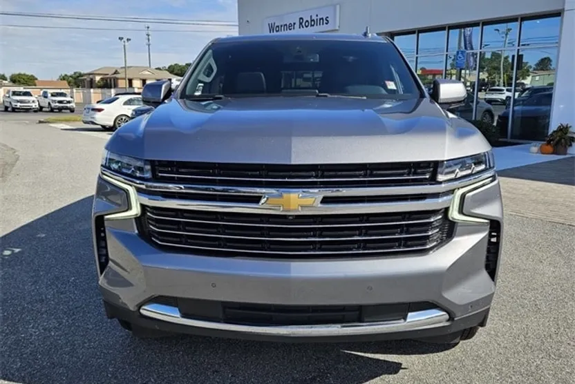 2022 Chevrolet Tahoe LT photo 1